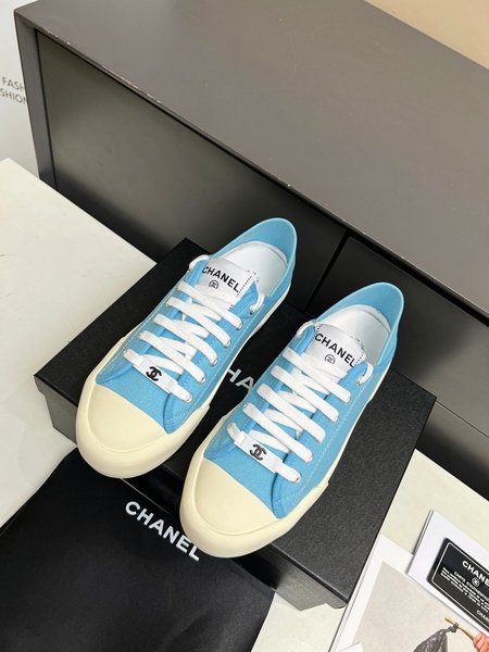 Chanel platform canvas shoes