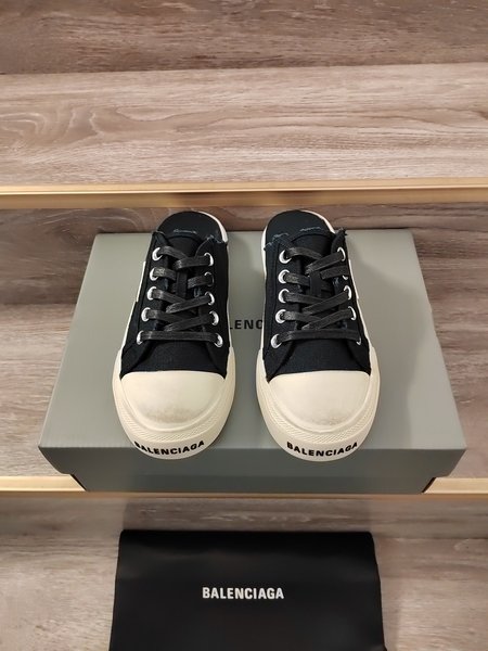 Balenciaga casual canvas shoes