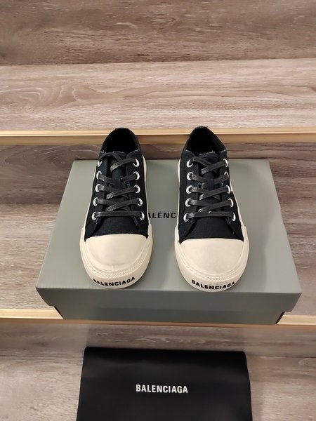 Balenciaga casual canvas shoes