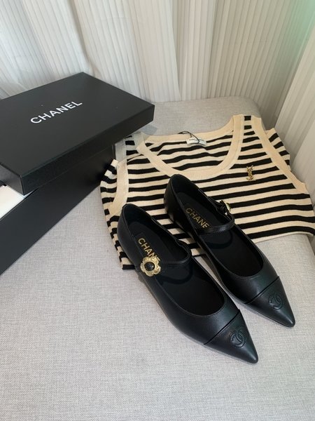 Chanel Genuine leather large sole pointed toe women s shoes