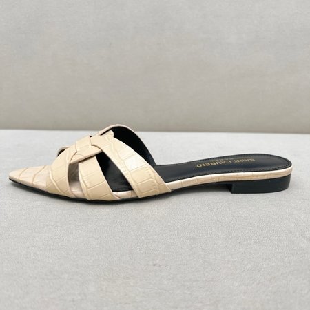 Yves Saint Laurent Cow patent leather flat pointed toe slippers