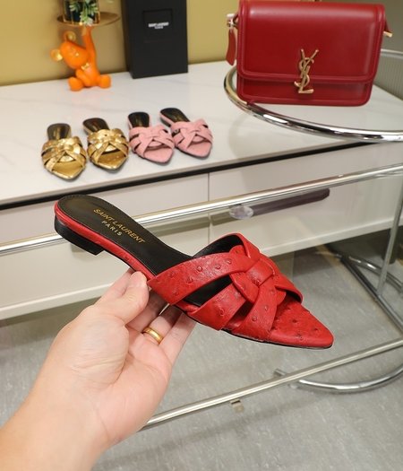 Yves Saint Laurent Imported sheepskin leather outsole slippers