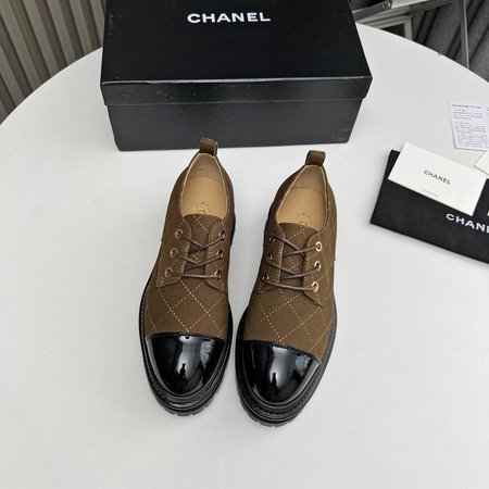 Chanel Thick-soled chain lace-up loafers