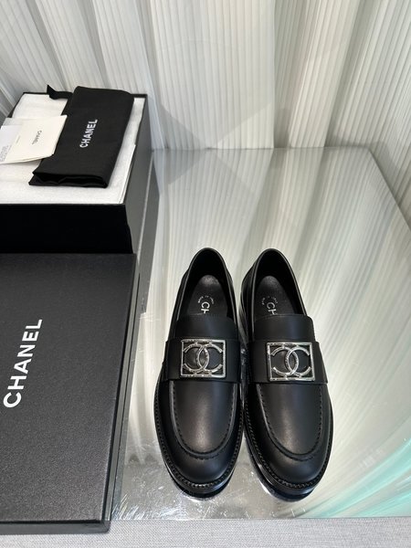 Chanel Genuine leather outsole loafers