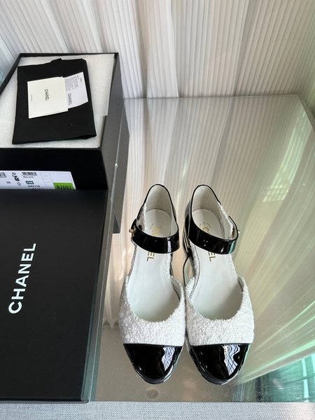 Chanel Cow leather patent leather Mary Jane