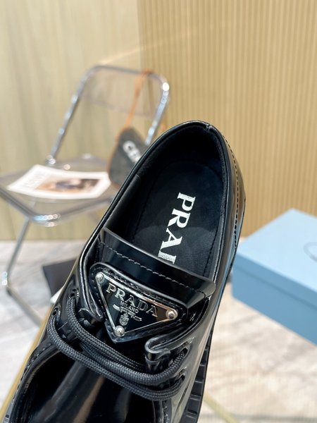 Prada 2023 autumn and winter loafers