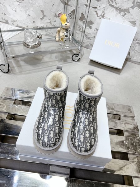 DIOR Wool all-in-one snow boots