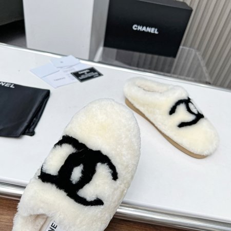 Chanel Fur integrated wool slippers