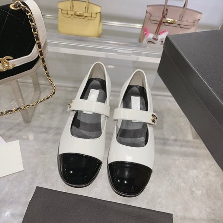 Chanel Cow patent leather Mary Jane