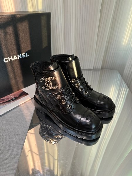 Chanel Classic electric embroidered rhombus short boots