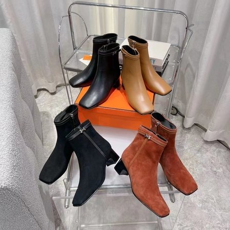 Hermes Classic Kelly boots