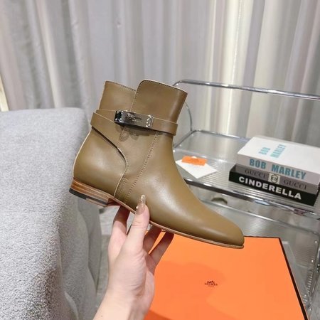 Hermes Classic Kelly boots