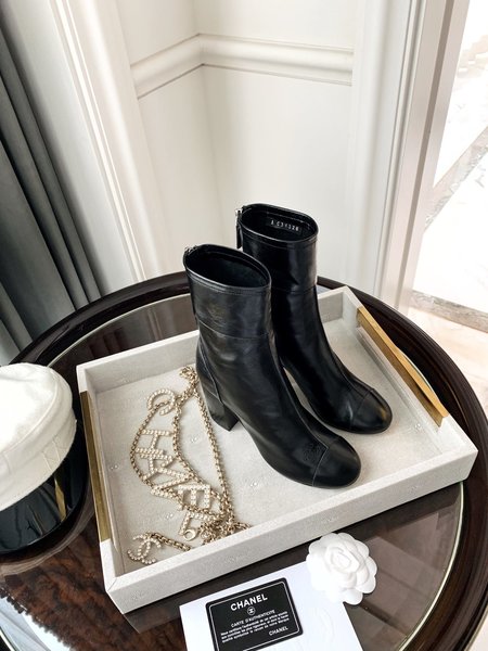 Chanel CC solid wood shoes thick heel ankle boots