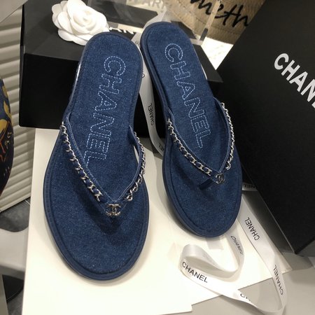 Chanel chain flip flops