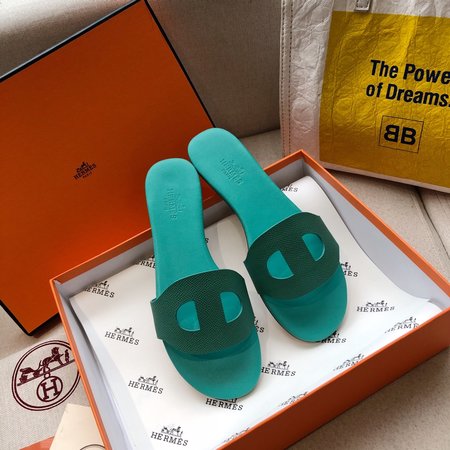 Hermes Classic slippers