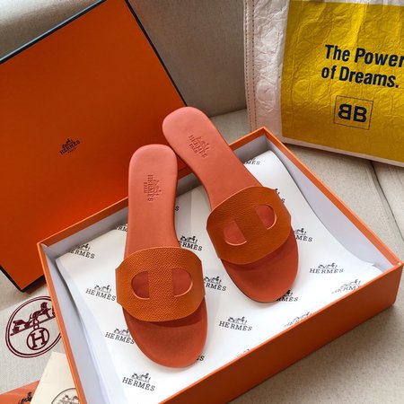 Hermes Classic slippers