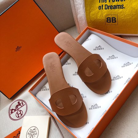 Hermes Classic slippers