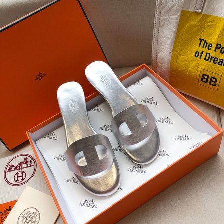 Hermes Classic slippers