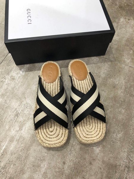 Gucci Fashion fabric series flat slippers