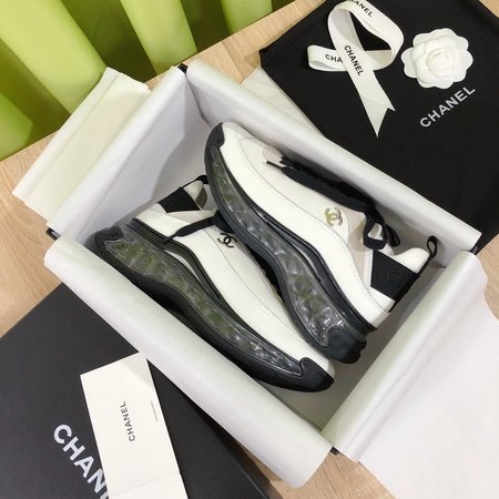 Chanel Air cushion sneakers classic design