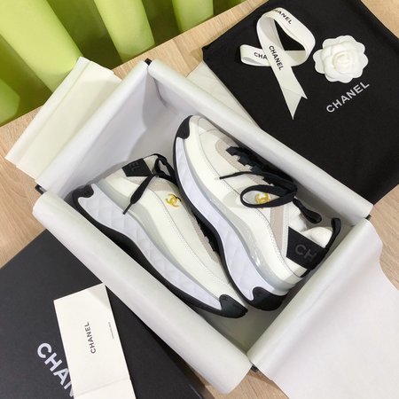 Chanel Air cushion sneakers classic design