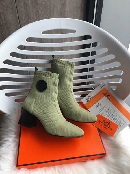 Hermes The brand s first socks and boots heel height: 6cm