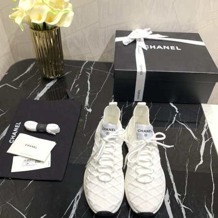 Chanel CC sports running shoes