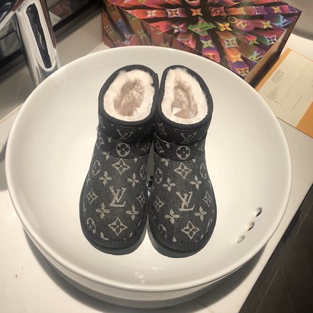 Louis Vuitton Cowboy snow boots lining wool