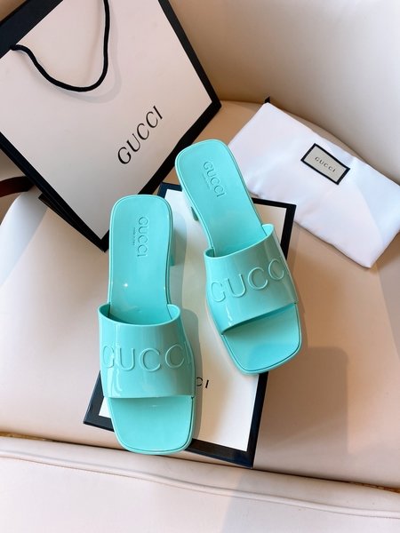 Gucci Double G sandals