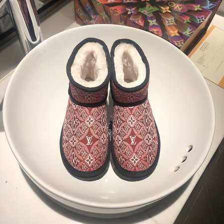 Louis Vuitton Wool snow boots