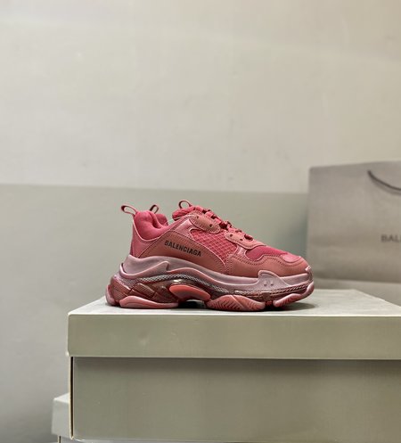 Balenciaga TriPle S Cushioned Retro Sneakers