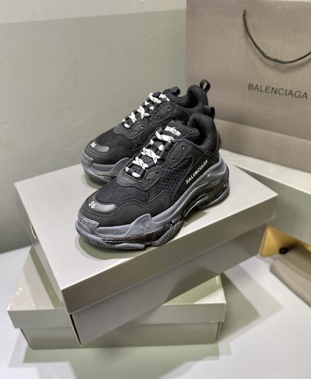 Balenciaga TriPle S Cushioned Retro Sneakers