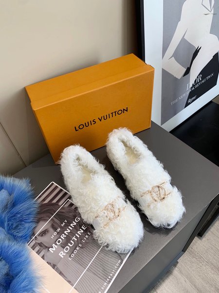 Louis Vuitton Fur Lady Shoes