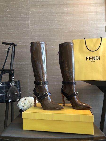 Fendi Frame booties FENDI letter logo