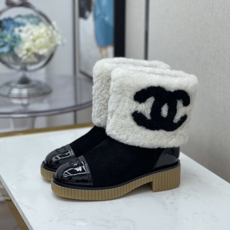 Chanel CC Logo short boots wool snow boots