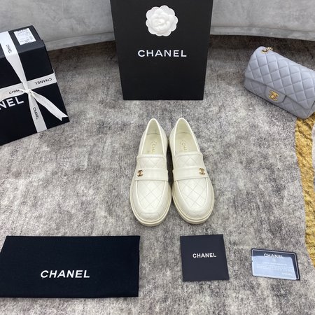 Chanel Classic vintage design leather shoes