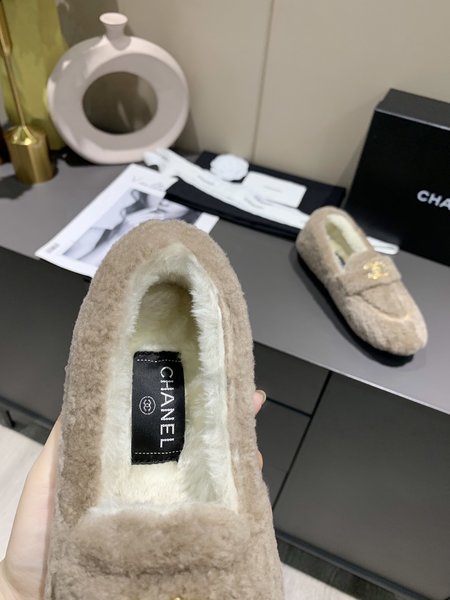 Chanel Fur shoes wool lining