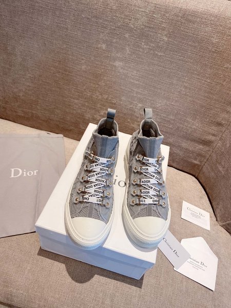 Dior Embroidered fabric Christian Logo sneakers