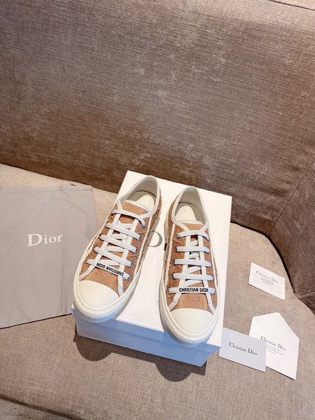 Dior Embroidered fabric Christian Logo sneakers