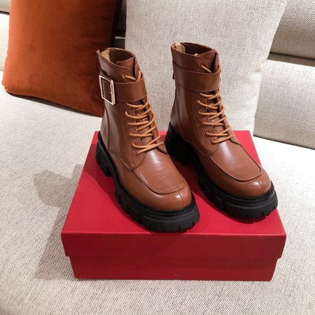 Valentino Short boots classic boots + retro design