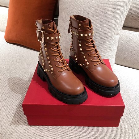 Valentino Short boots classic boots + retro design