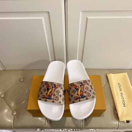 Louis Vuitton Slippers for couples