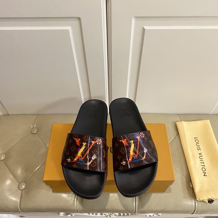 Louis Vuitton Slippers for couples