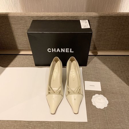 Chanel Flat toe design