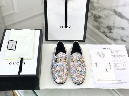 Gucci Classic slippers/Loafers horsebit series