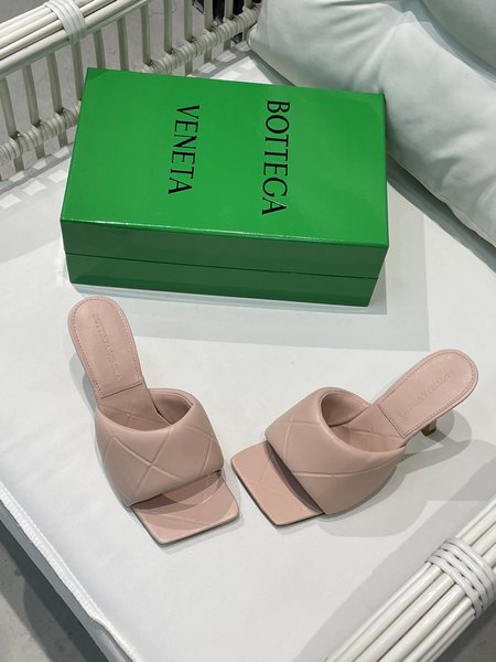 Valentino BV lozenge bread slippers