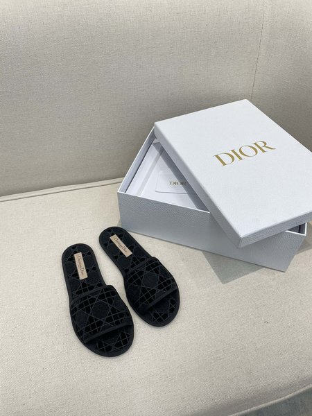 Dior Outdoor beach shoes home slippers