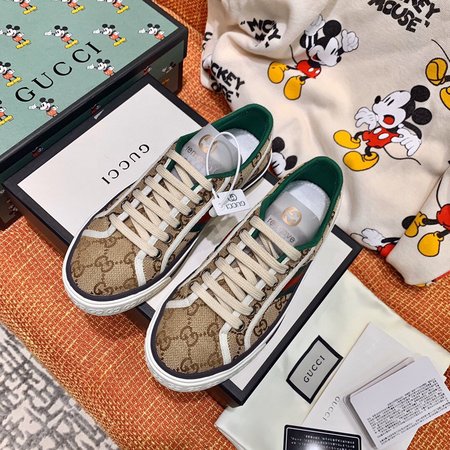 Gucci Double G embroidery material 3D cartoon Mickey canvas shoes