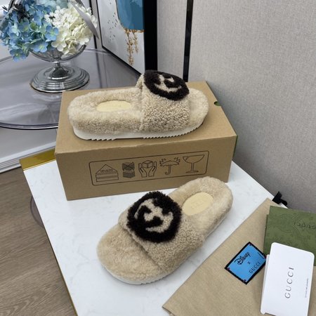 Gucci Interlocking GG wool slippers