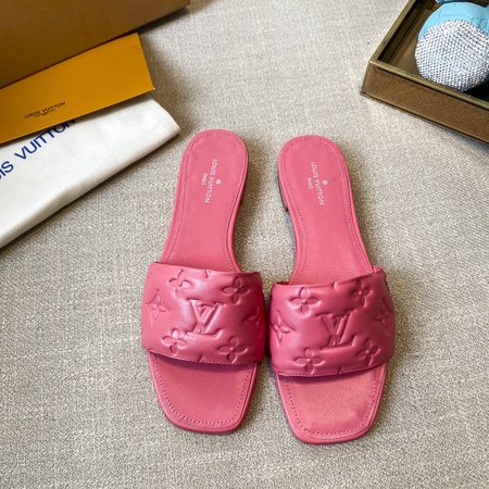 Louis Vuitton Sheepskin flat shoes slippers